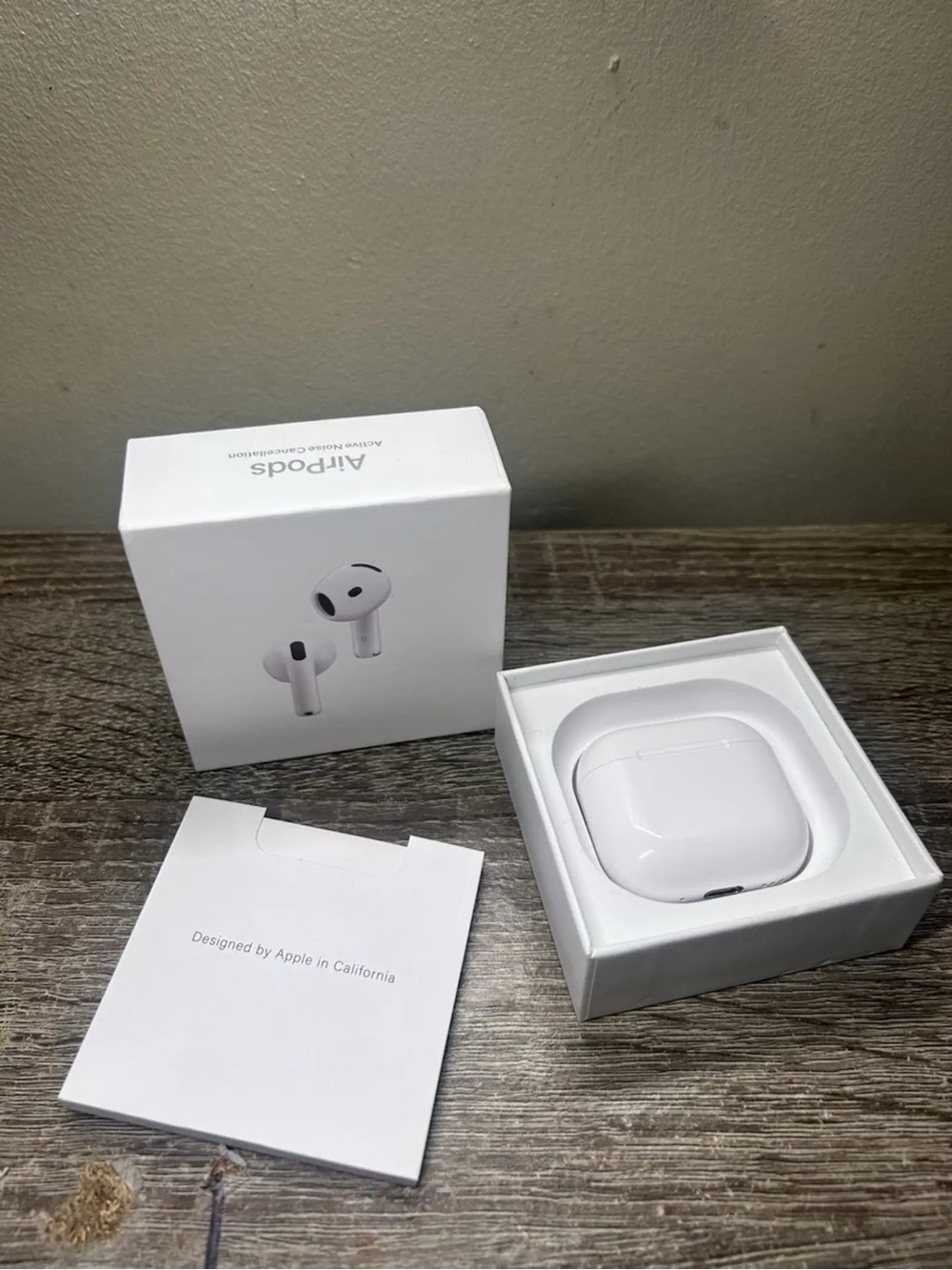 Apple AirPods Pro Style Earbuds with White Charging Case